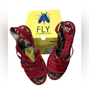 FLY London Womens Woze118Fly Leather Sandal 39W